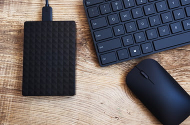 Windows 10 で USB ストレージを最適化してパフォーマンスを向上させる方法