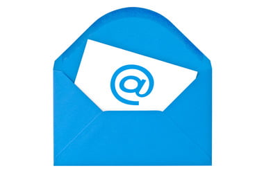 How to download all emails from server in Outlook?