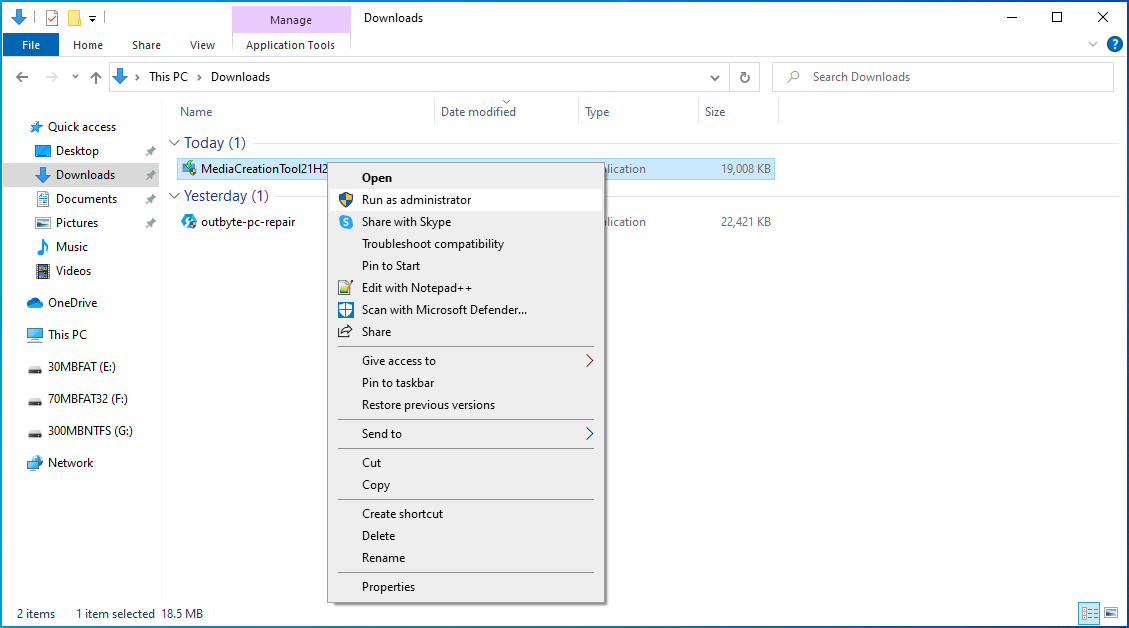 Right-click the setup file (MediaCreationTool20H2.exe) and click on Run as Administrator.
